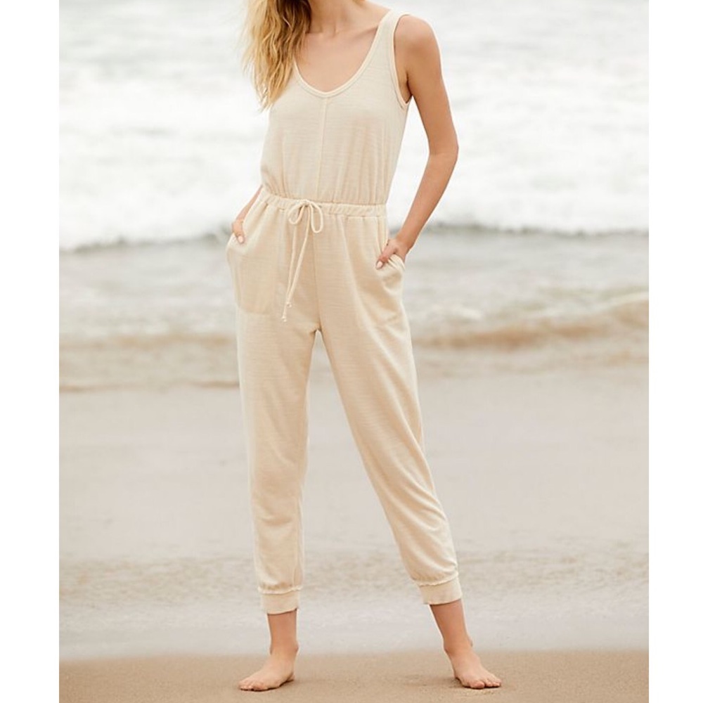 F r e e P e o p l e Adorable Romper!